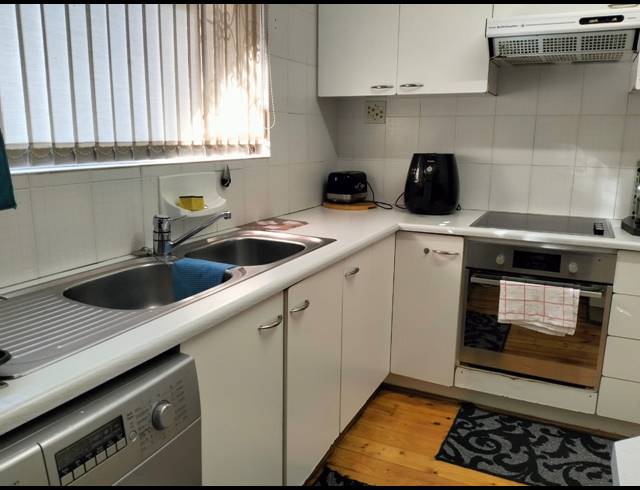 2 BEDROOM FLAT FOR SALE IN PELHAM